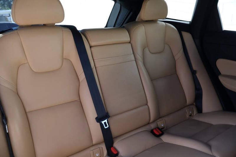 2020 Volvo XC60 T5 Momentum