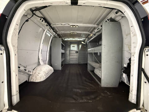 2017 Chevrolet Express 2500