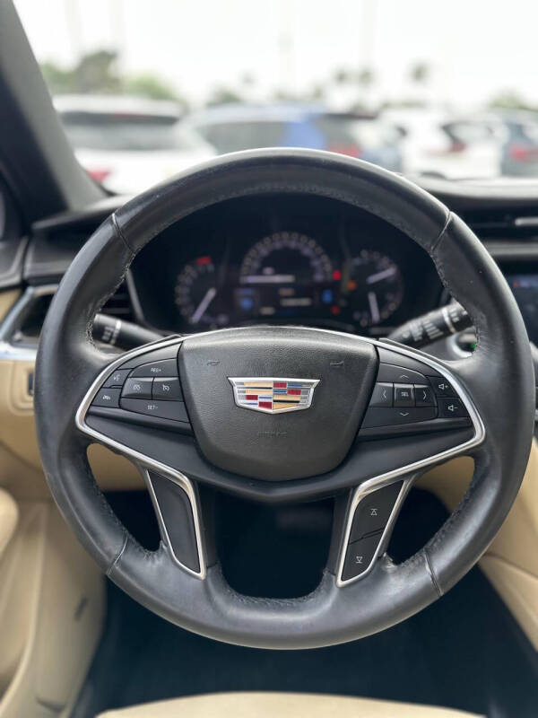 2017 Cadillac XT5