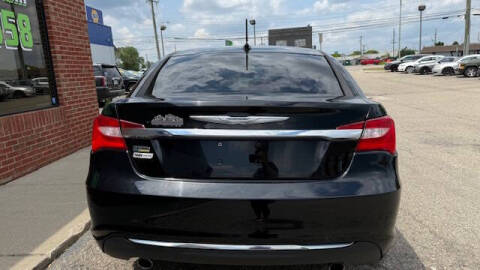 2012 Chrysler 200 Touring