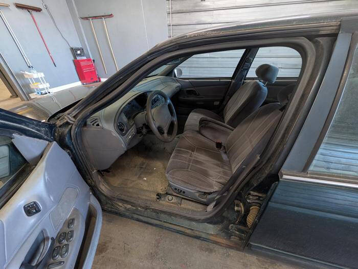 1995 Ford Taurus GL