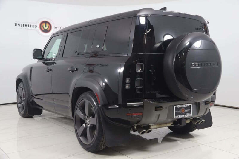 2023 Land Rover Defender 110 V8