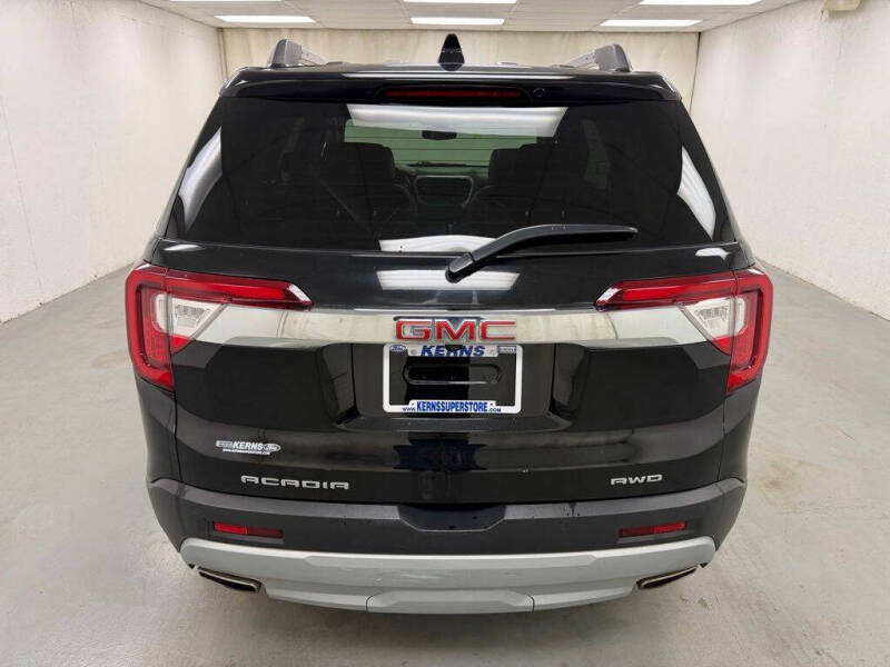 2022 GMC Acadia SLT