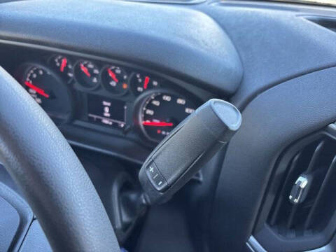 2022 Chevrolet Silverado 1500 Custom