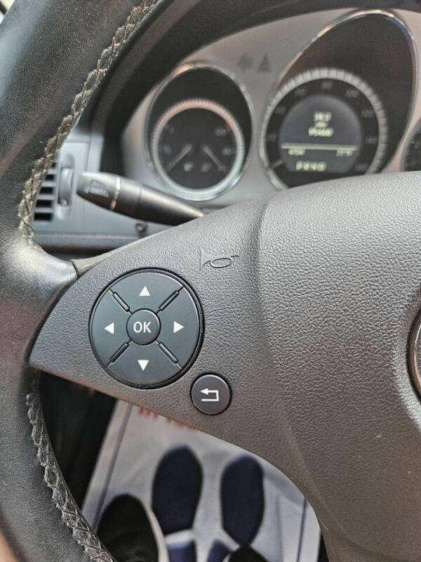 2011 Mercedes-Benz C-Class C 300 Luxury