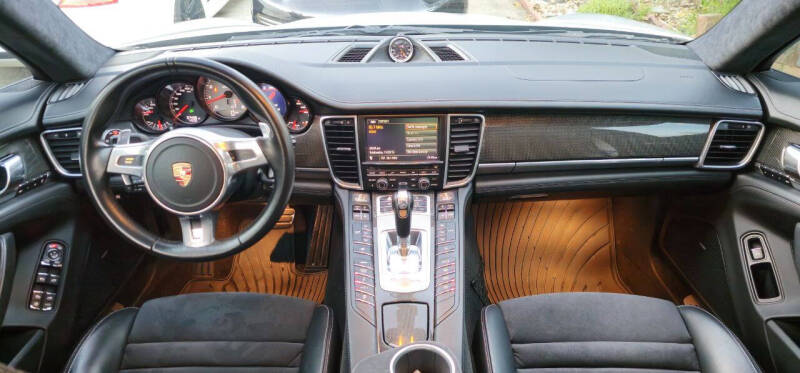 2013 Porsche Panamera GTS