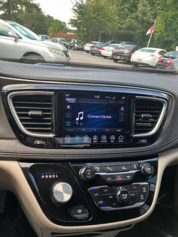 2018 Chrysler Pacifica Hybrid Limited