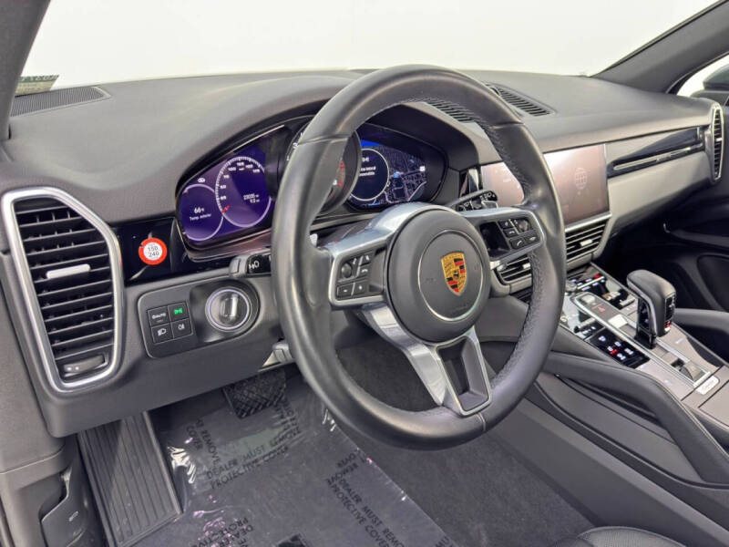 2023 Porsche Cayenne