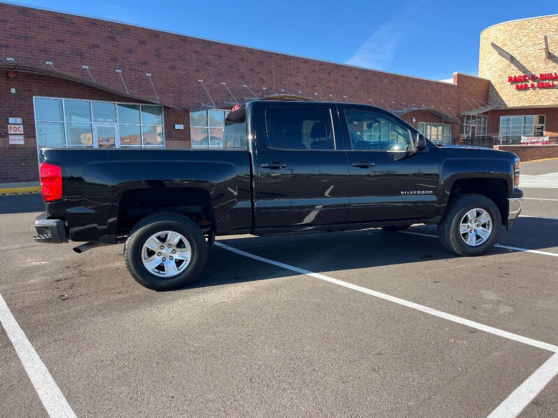 2015 Chevrolet Silverado 1500 LT photo 16