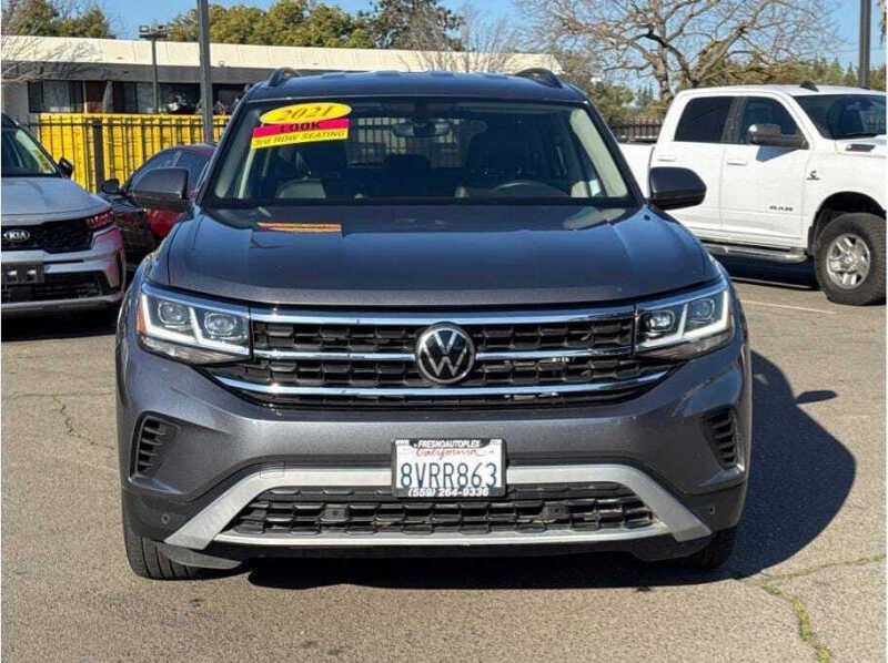 2021 Volkswagen Atlas for sale at Armando Auto Sales in Fresno CA