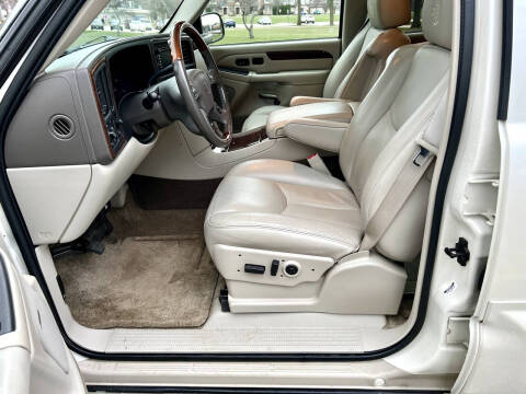2003 Cadillac Escalade