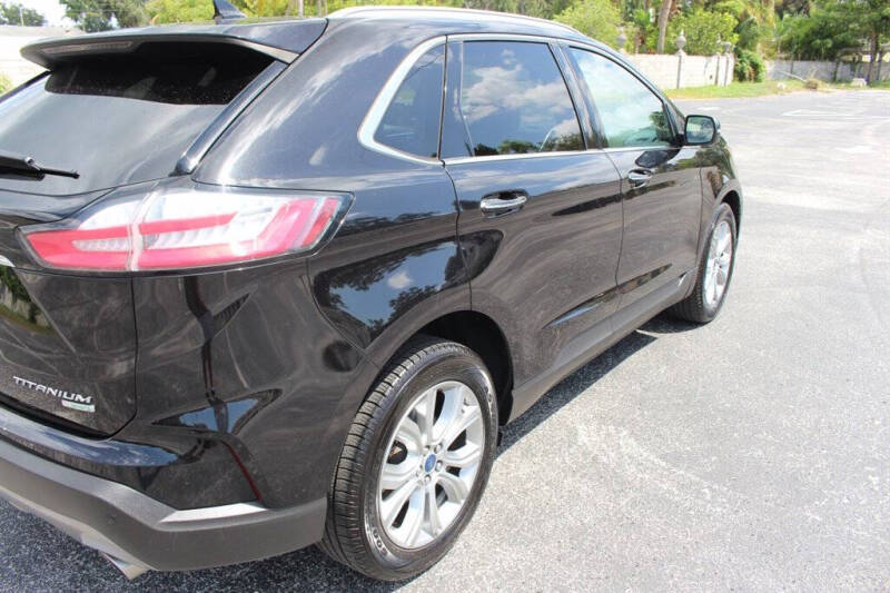 2019 Ford Edge Titanium