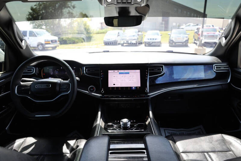 2022 Jeep Wagoneer Series III