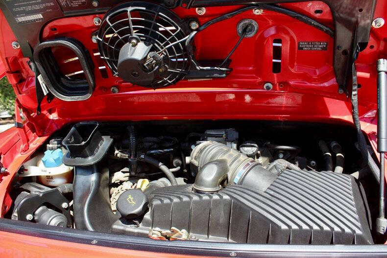 2003 Porsche 911 Carrera