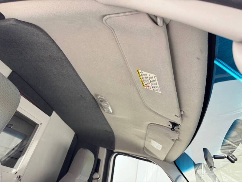 2010 Ford E-Series E-450 SD