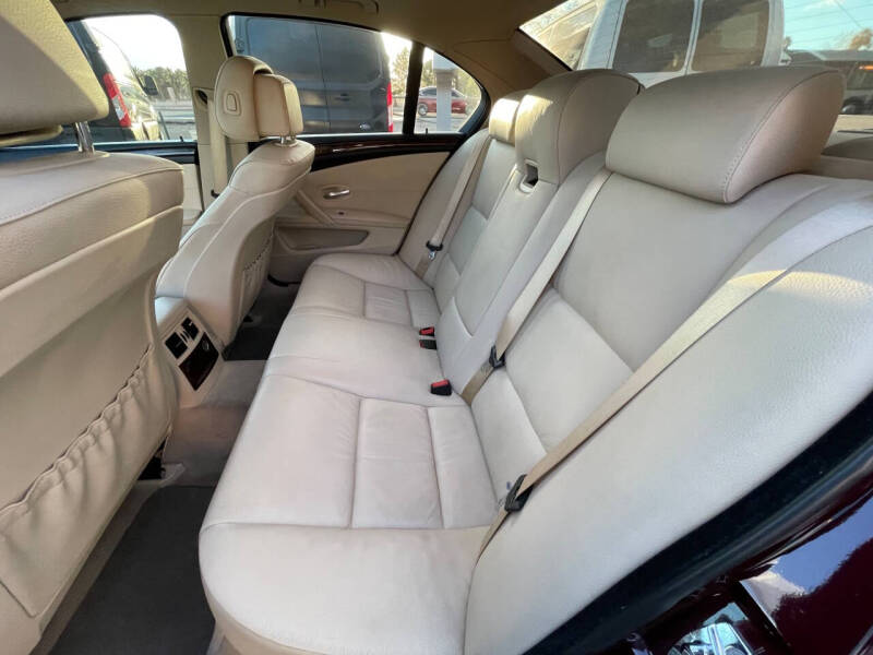 2010 BMW 5 Series 528i