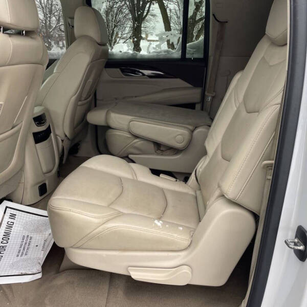 2017 Cadillac Escalade ESV Luxury