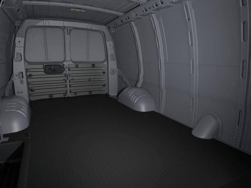 2025 Chevrolet Express 2500