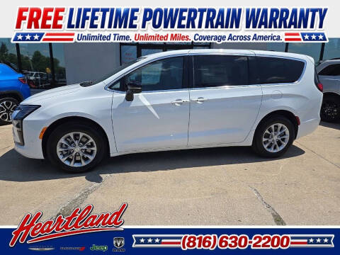 2027 Chrysler Pacifica Select