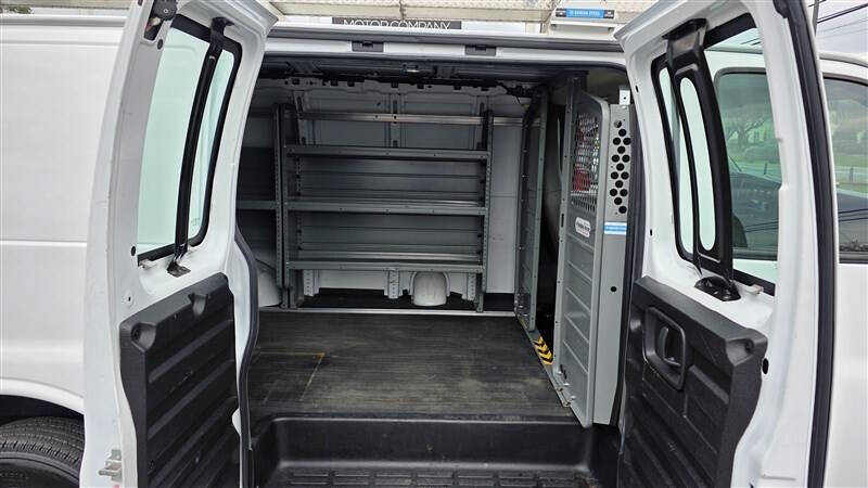 2021 Chevrolet Express 2500