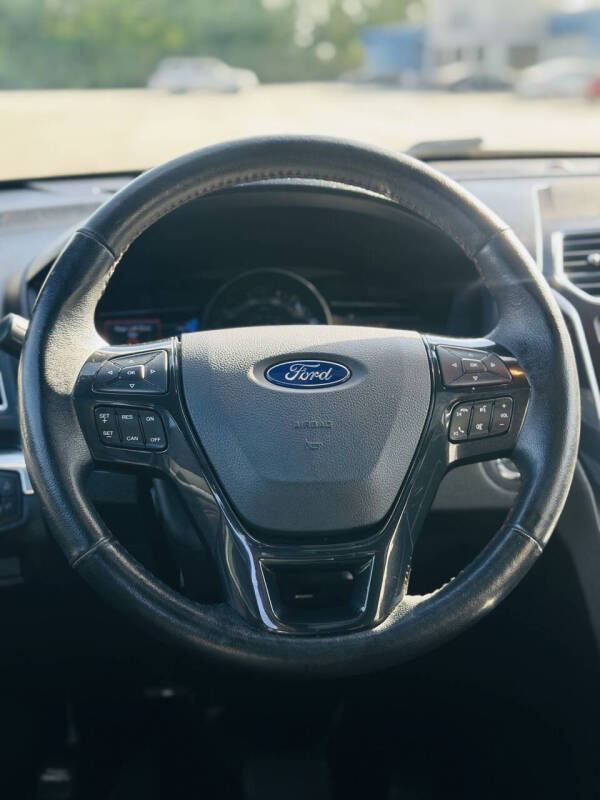 2016 Ford Explorer Sport