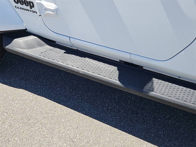 2022 Jeep Gladiator Willys