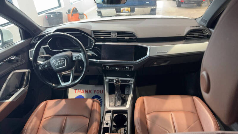 2021 Audi Q3 quattro Premium 40 TFSI