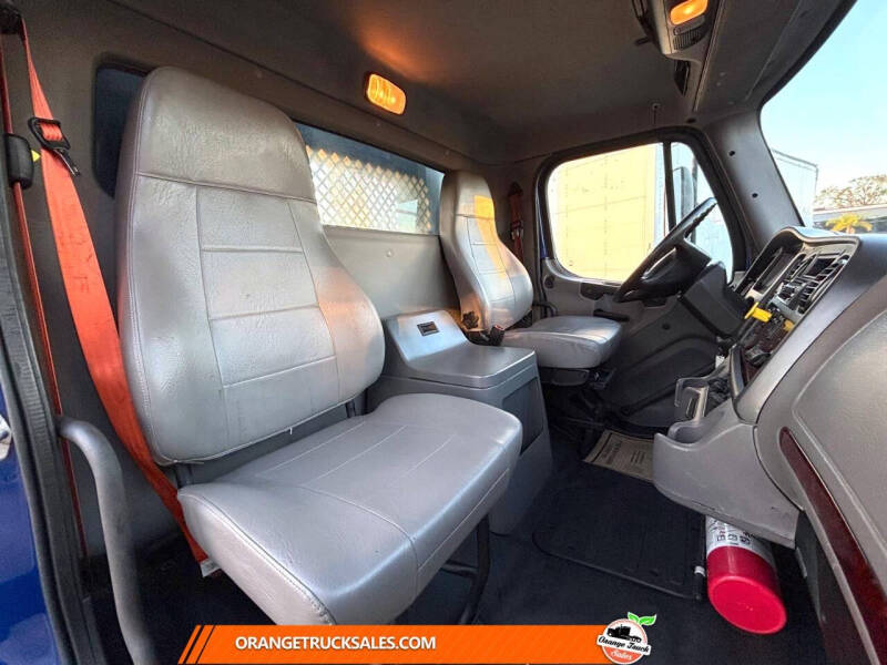 2019 Freightliner M2 106