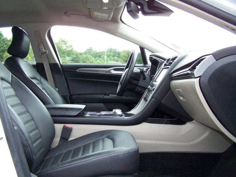 2018 Ford Fusion Hybrid SE