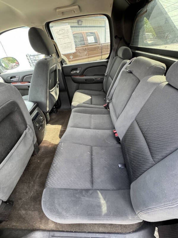 2009 Chevrolet Avalanche LS