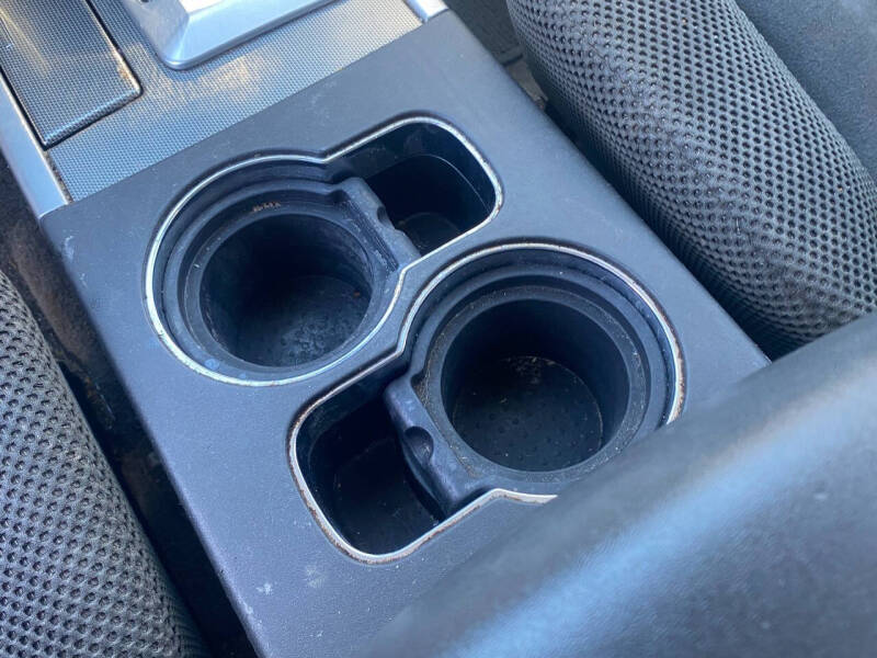 2012 Nissan Pathfinder LE