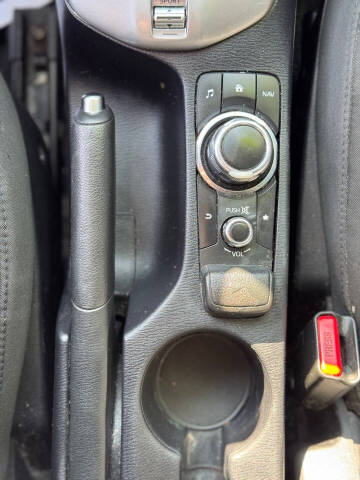 2019 Toyota Yaris LE