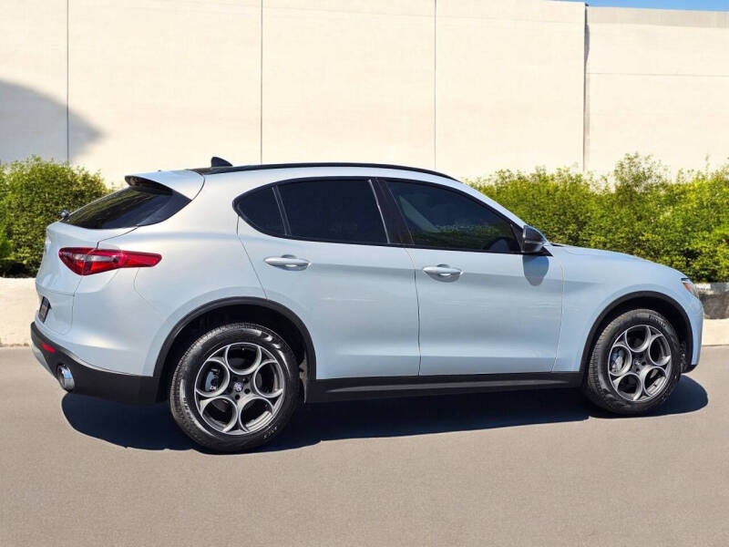 2021 Alfa Romeo Stelvio Sprint
