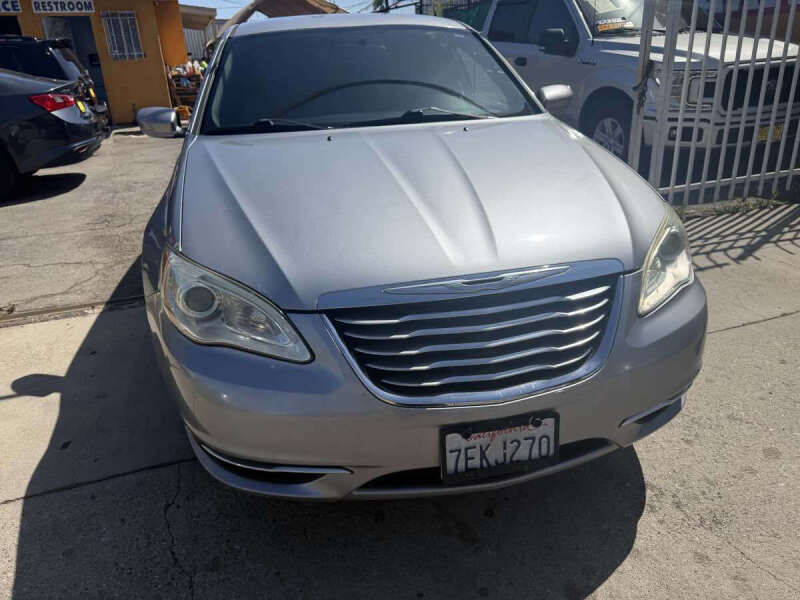 2014 Chrysler 200 LX