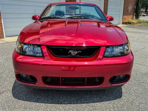 2004 Ford Mustang SVT Cobra