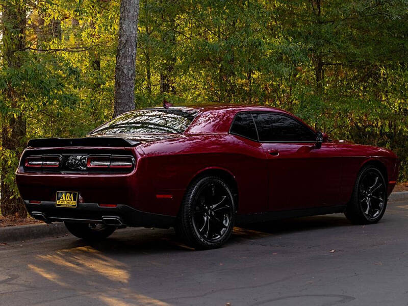 2018 Dodge Challenger SXT Plus