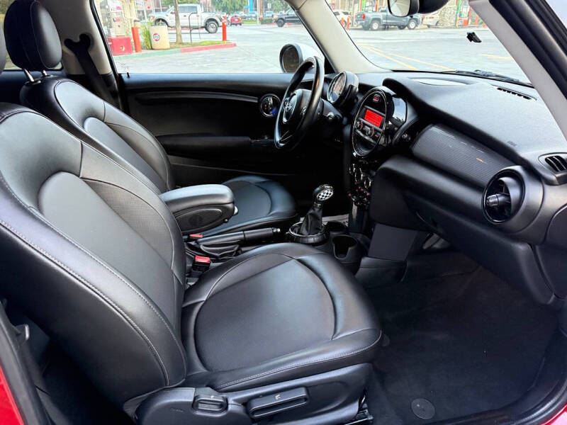 2015 MINI Hardtop 2 Door Cooper