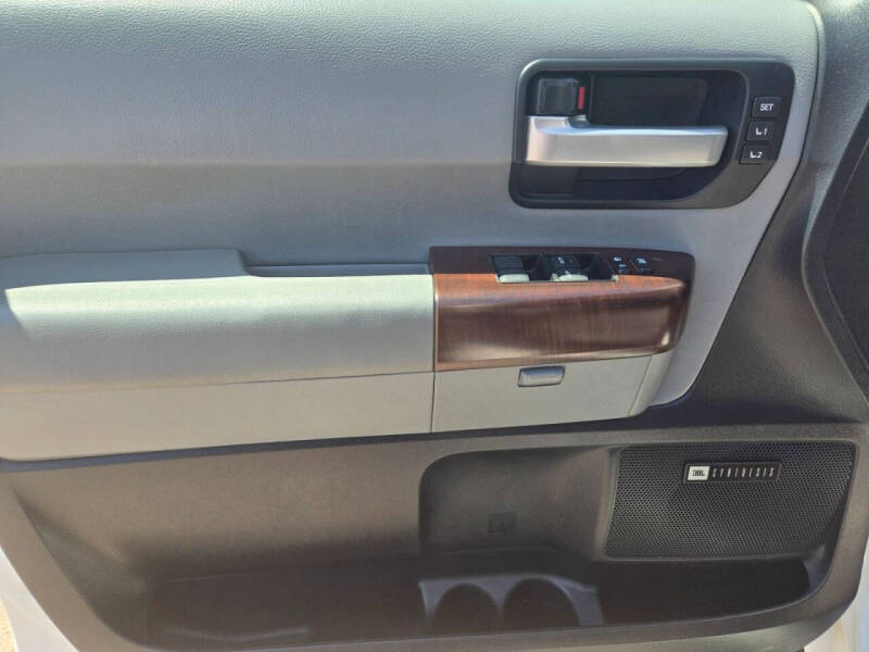 2016 Toyota Sequoia Platinum