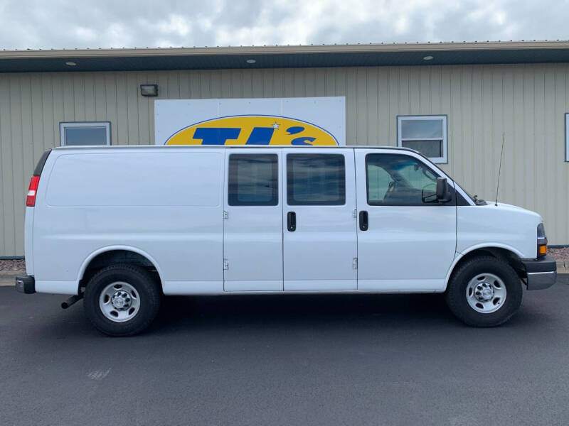 2020 Chevrolet Express Cargo Work Van's photo
