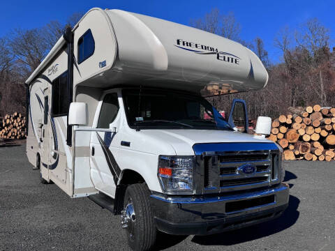 2018 Thor Motor Coach Freedom Elite for sale at Worthington Air Automotive Inc in Williamsburg MA