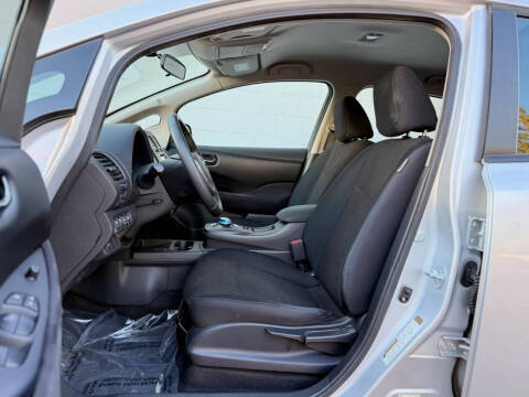 2015 Nissan LEAF