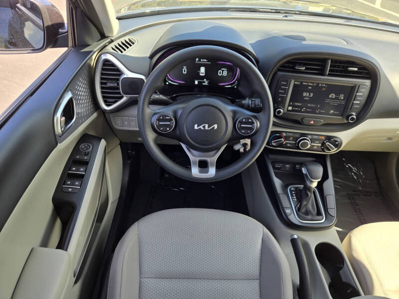 2025 Kia Soul LX