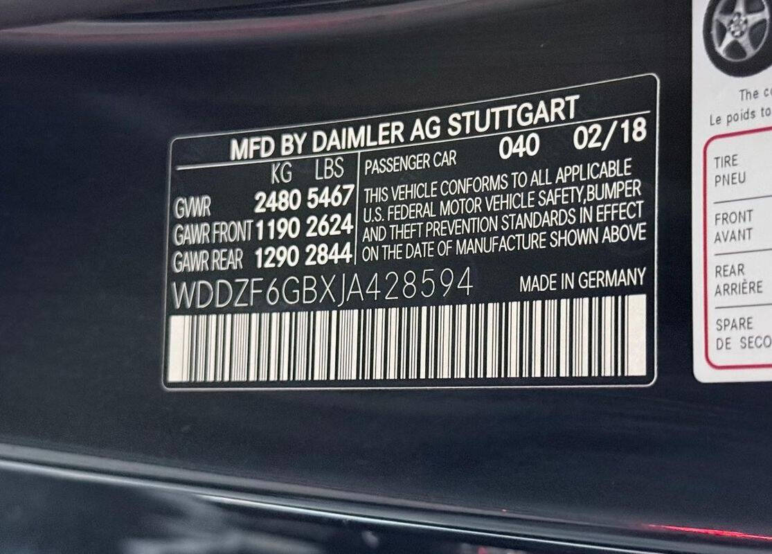 Black 2018 Mercedes-Benz E-Class E 400 4MATIC AWD E 400 4MATIC 4dr Sedan 51