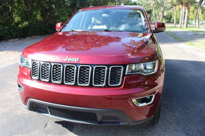 2020 Jeep Grand Cherokee Laredo