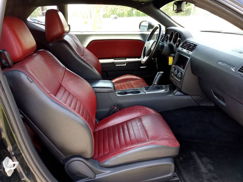 2013 Dodge Challenger R/T Plus