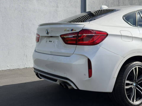2017 BMW X6 M