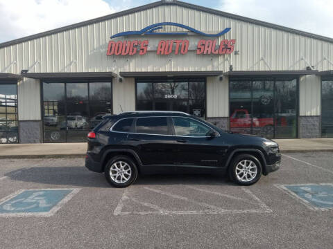 2016 Jeep Cherokee for sale at DOUG'S AUTO SALES INC in Pleasant View TN