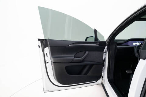 2022 Tesla Model X Plaid