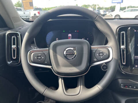 2026 Volvo XC40 B5 Core