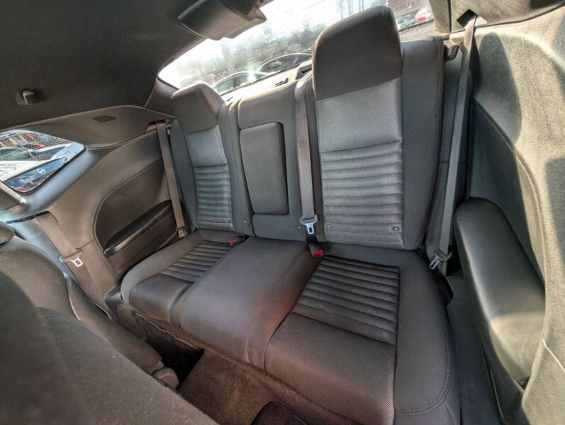 2014 Dodge Challenger SXT